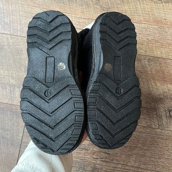 Little Girls Sz 11 Arizona Anna Flat Heel Winter Boots Black NWT 🏷 - Picture 8 of 10